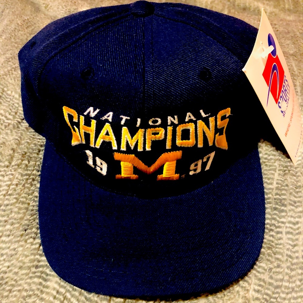 Vintage 1997 Mich.Wolverines Champ. SnapBack
